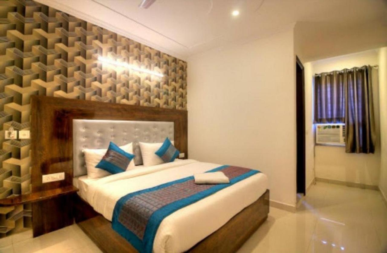 Hotel Ark Avalon- Delhi International Airport Neu-Delhi Exterior foto