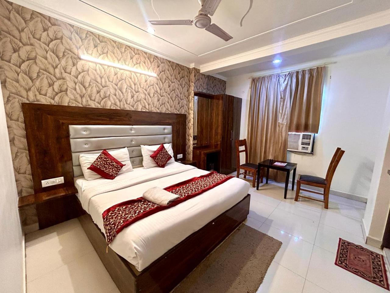Hotel Ark Avalon- Delhi International Airport Neu-Delhi Exterior foto